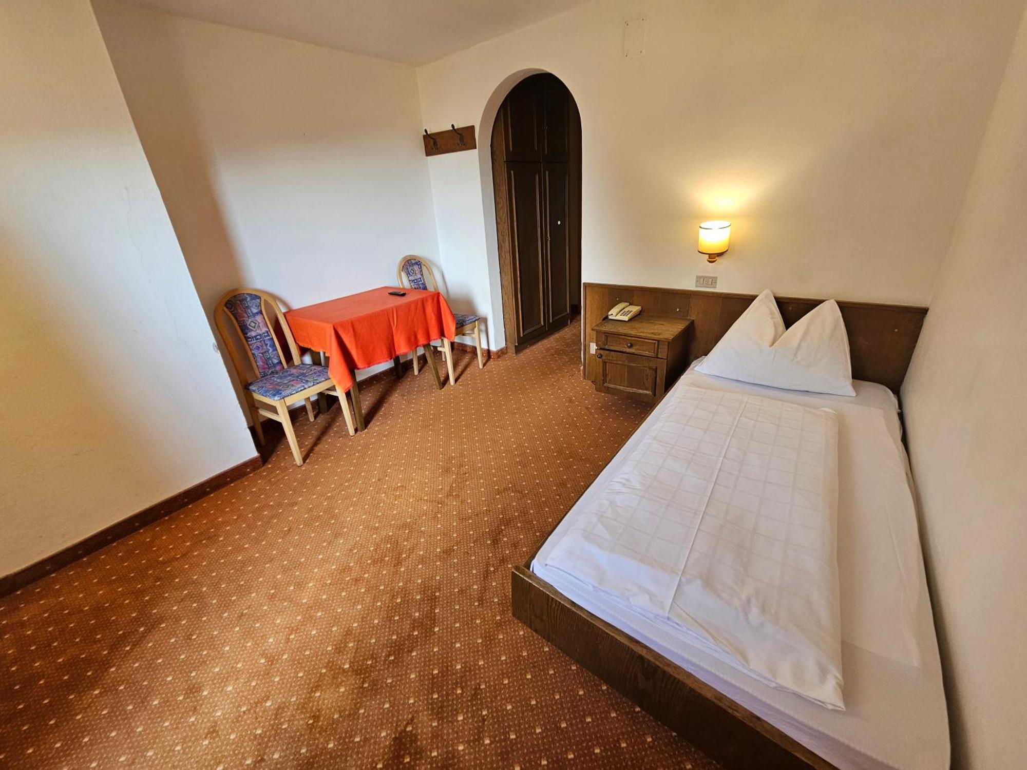Hotel Pichlerhof San Lorenzo di Sebato Room photo